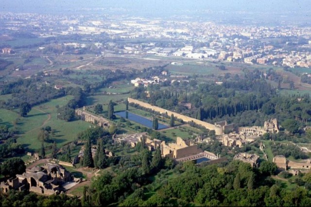 villa_adriana21_resized.jpg